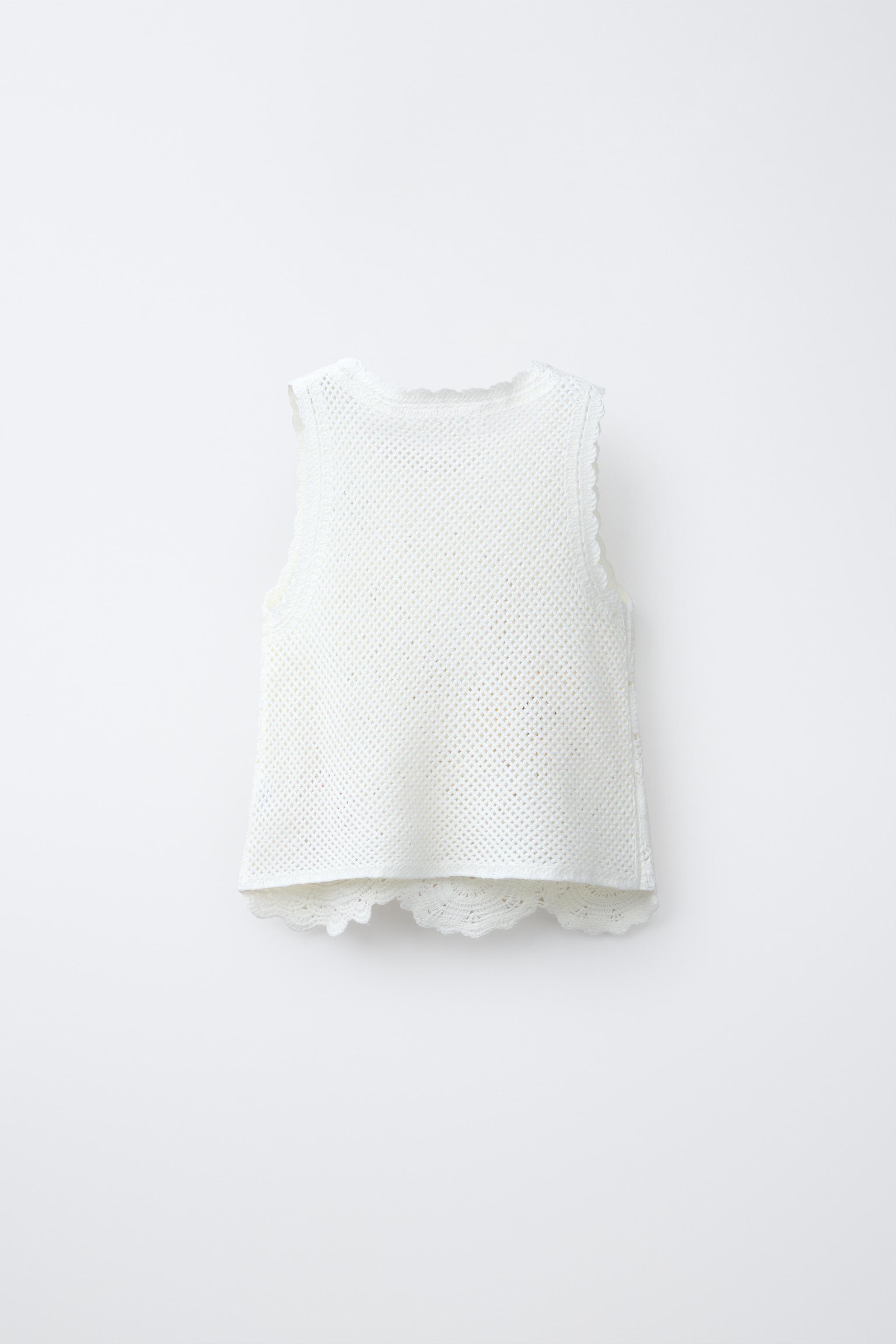 TOP EN CROCHET À FLEURS